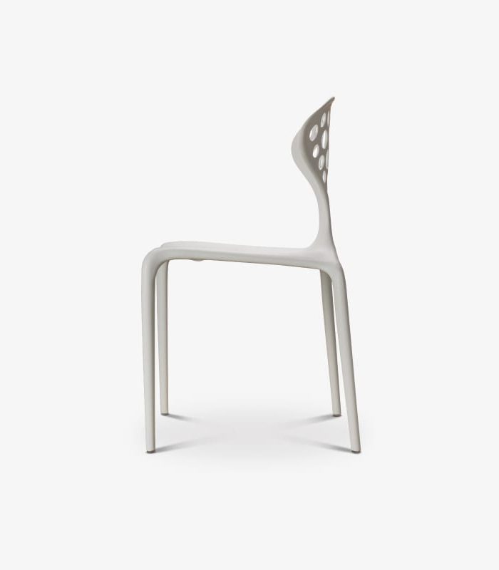 Stoppadé plastic chair